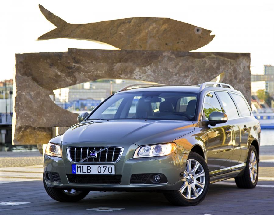  Volvo V70 2010 года  (фото 58 из 62)